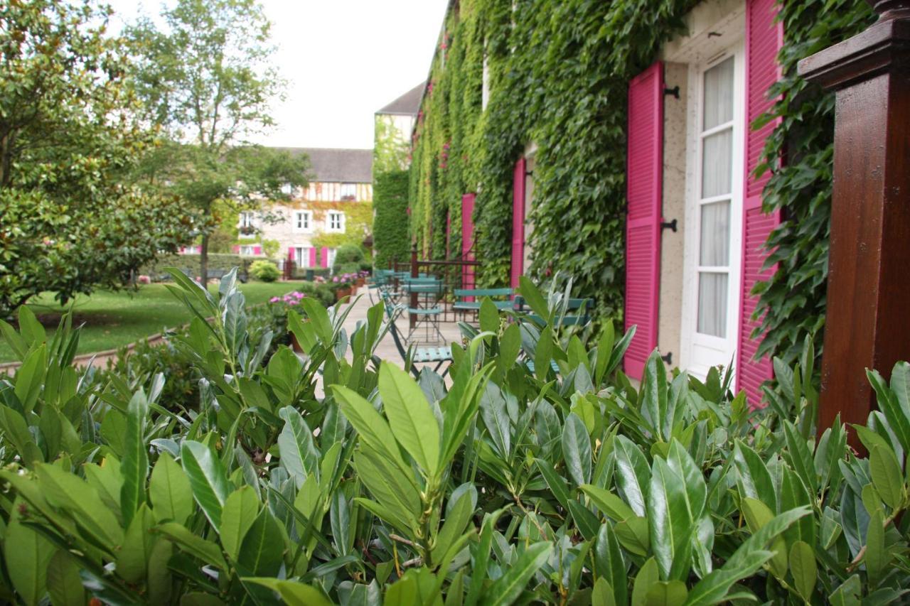 Le Manoir De Gressy Hotel Exterior foto