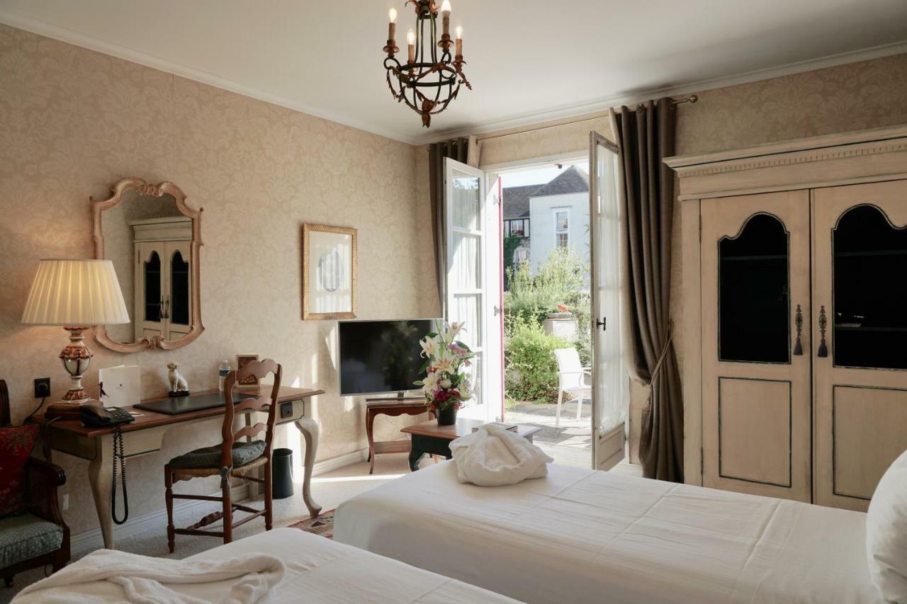 Le Manoir De Gressy Hotel Exterior foto
